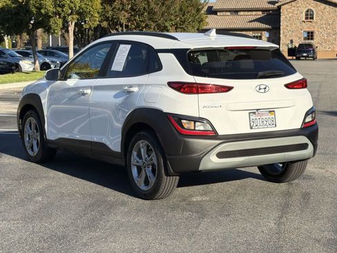 Used 2023 Hyundai Kona SEL image 6