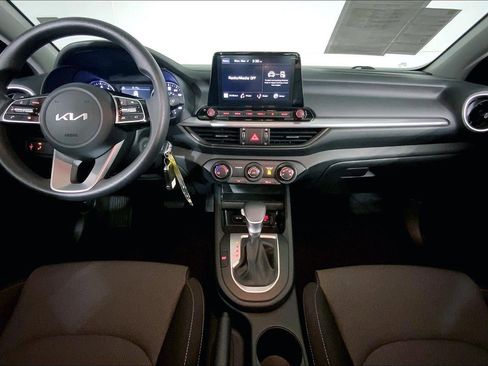 Certified 2024 Kia Forte LXS w/ LXS Technology Package image 15