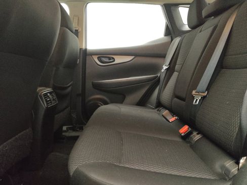 Used 2019 Nissan Rogue Sport S FWD image 18