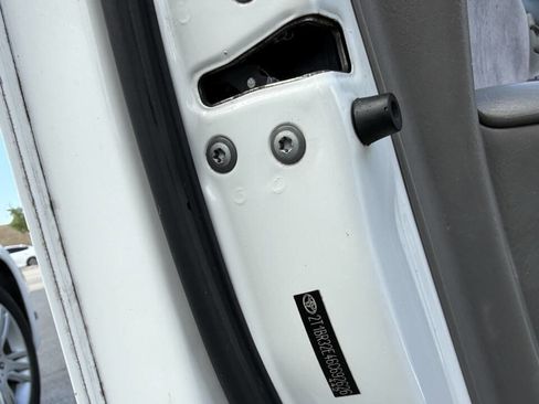 Used 2006 Toyota Corolla LE image 33