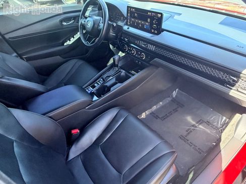 Used 2025 Honda Accord Sport image 12