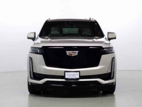 Used 2021 Cadillac Escalade ESV Sport w/ Driver Assist Tech Package image 17