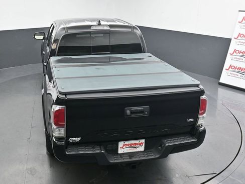 Used 2020 Toyota Tacoma TRD Sport image 34