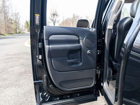 Used 2005 Dodge Ram 1500 Truck 2WD Quad Cab image 32