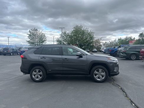 Used 2024 Toyota RAV4 LE image 3