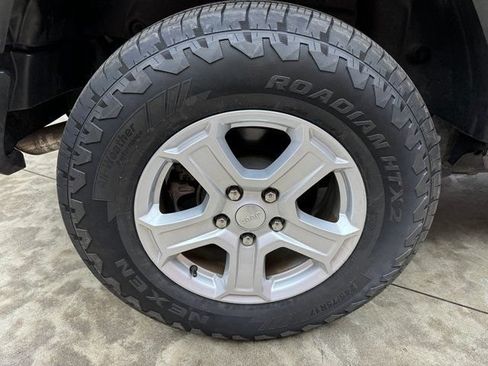 Used 2020 Jeep Wrangler Unlimited Sport S AWD/4WD image 25