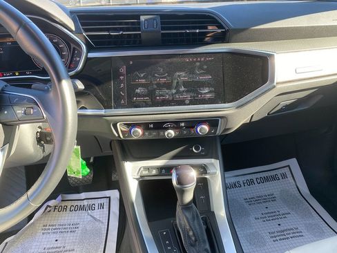 Used 2022 Audi Q3 2.0T Premium Plus image 20