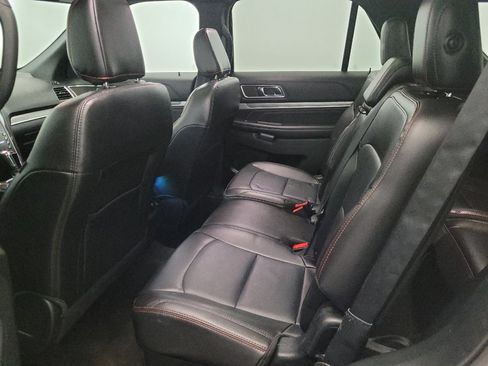 Used 2018 Ford Explorer Sport w/ Equipment Group 401A AWD/4WD image 18