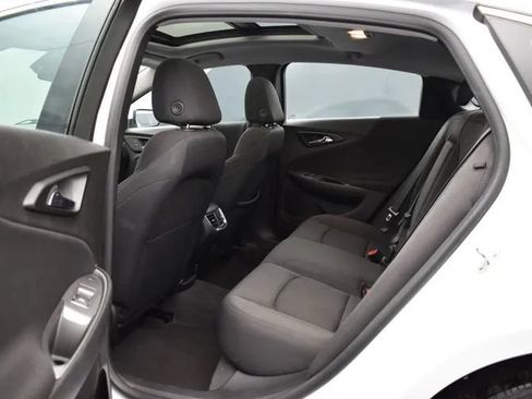 Used 2023 Chevrolet Malibu LT FWD image 15