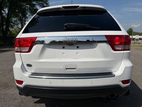 Used 2013 Jeep Grand Cherokee Overland RWD image 6
