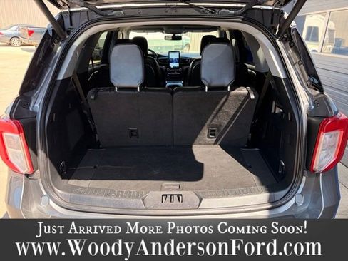 Certified 2023 Ford Explorer Limited w/ Limited Technology Package AWD/4WD image 6