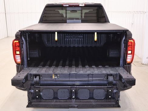 Used 2025 GMC Sierra 1500 Elevation w/ Elevation Premium Package image 37