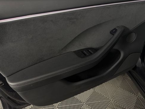 Used 2025 Tesla Model 3 Long Range AWD/4WD image 23