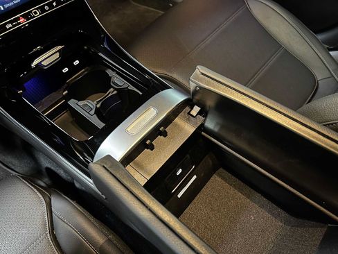 Certified 2026 Mercedes-Benz C 300 4MATIC Sedan image 34