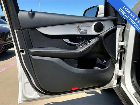 Used 2022 Mercedes-Benz GLC 300 image 23