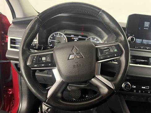 Used 2024 Mitsubishi Outlander SE AWD/4WD image 21