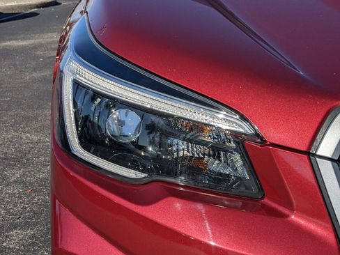 Used 2021 Subaru Forester Premium image 8