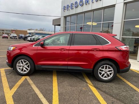 Used 2024 Ford Edge SEL w/ Convenience Package image 2
