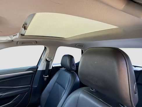 Used 2019 Volkswagen Jetta SE image 24