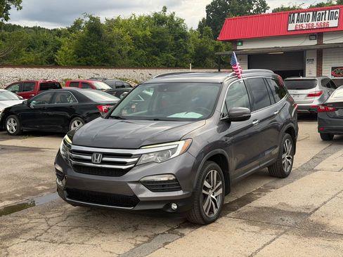 Used 2017 Honda Pilot Elite image 1