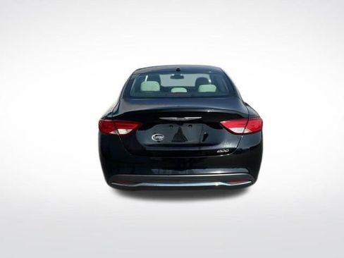 Used 2015 Chrysler 200 Limited w/ Convenience Group image 6