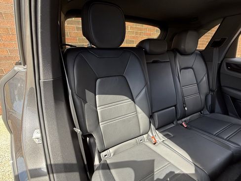 Certified 2023 Porsche Cayenne image 22