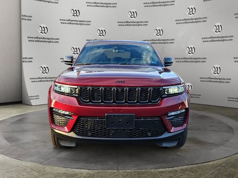 New 2025 Jeep Grand Cherokee Limited w/ Luxury Tech Group II image 8