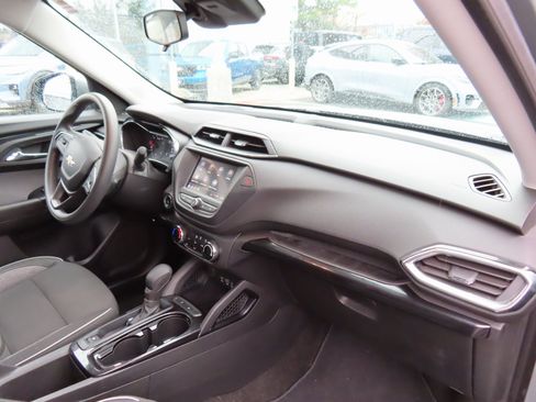 Used 2023 Chevrolet TrailBlazer LT image 16