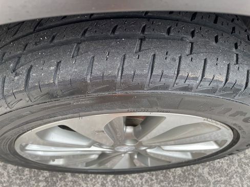 Used 2018 Buick Encore Preferred image 24