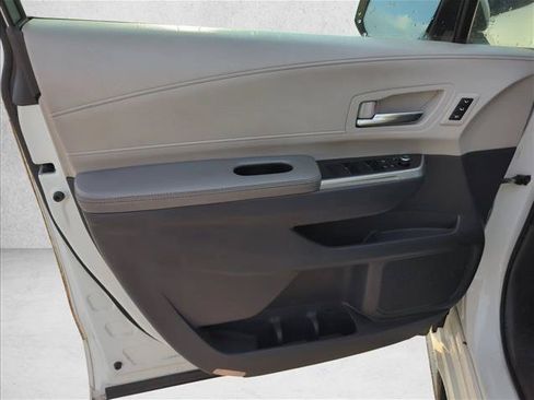 Certified 2021 Toyota Sienna Limited FWD image 11