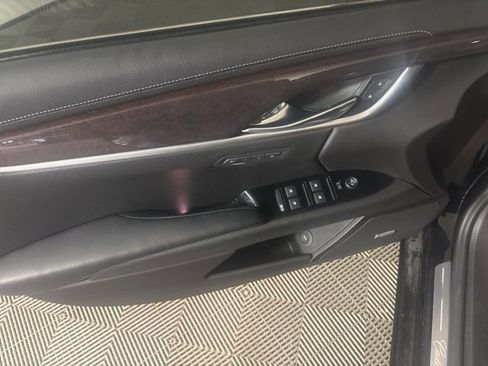 Used 2017 Cadillac XTS Luxury w/ Driver Awareness Package image 14