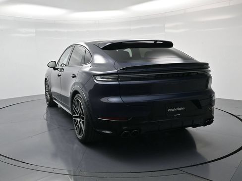 Certified 2026 Porsche Cayenne GTS AWD/4WD image 29