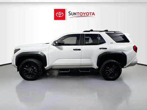 Used 2025 Toyota 4Runner SR5 image 7