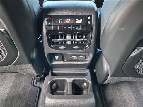 Used 2022 Jeep Grand Cherokee L Laredo AWD/4WD image 16