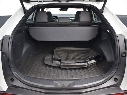 Used 2024 Toyota bZ4X Limited image 12