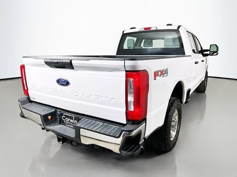 Used 2023 Ford F250 XL w/ FX4 Off-Road Package AWD/4WD image 9