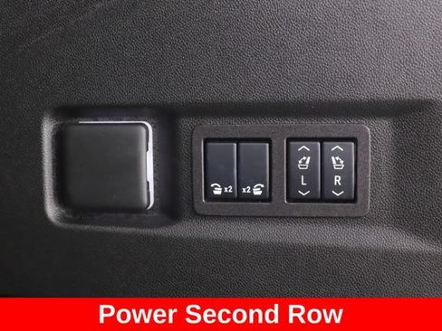 Used 2025 GMC Yukon Denali Ultimate w/ LPO, Floor Liner Package AWD/4WD image 36