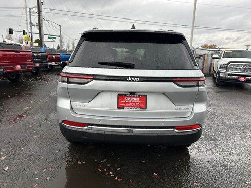 New 2025 Jeep Grand Cherokee Laredo X w/ Luxury Tech Group I image 4