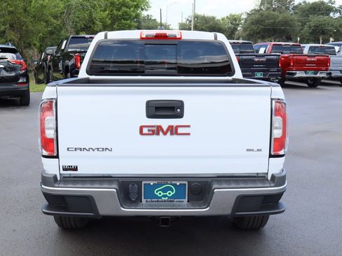 Certified 2016 GMC Canyon SLE w/ SLE Convenience Package RWD image 8