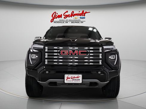 Used 2025 GMC Canyon Denali w/ LPO, Denali Black Edition AWD/4WD image 2