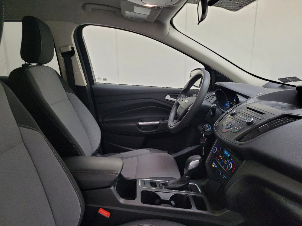 Used 2018 Ford Escape SE FWD image 21