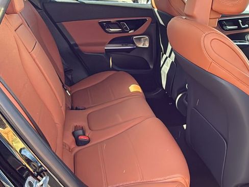 Certified 2025 Mercedes-Benz GLC 300 image 9