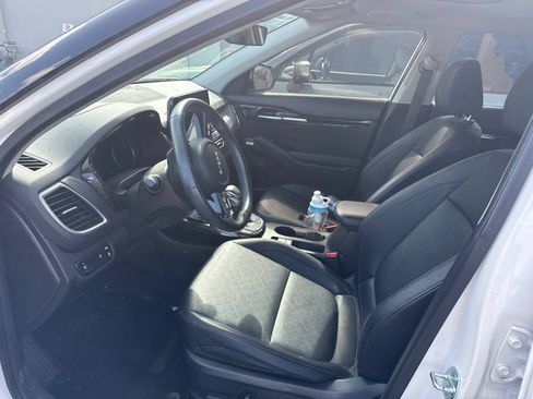 Used 2022 Kia Seltos SX w/ Sunroof Package AWD/4WD image 4