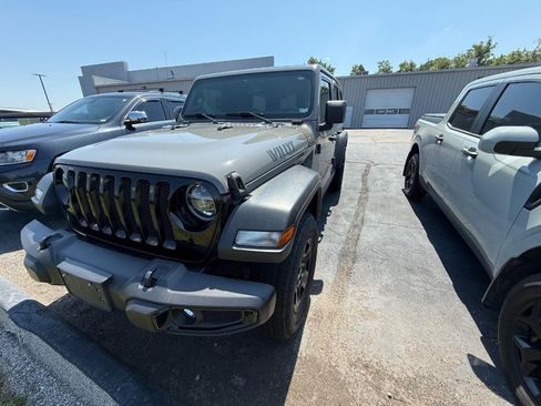 Used 2021 Jeep Wrangler Unlimited Sport AWD/4WD image 2