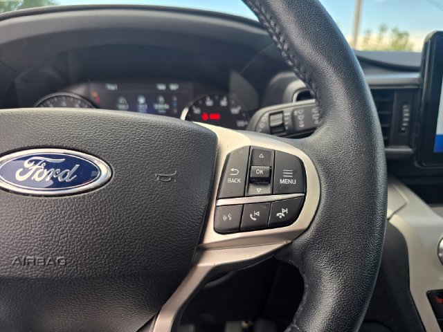 Used 2024 Ford Explorer XLT w/ Equipment Group 202A AWD/4WD image 30