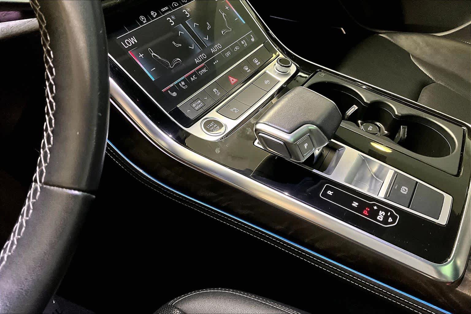 Used 2023 Audi Q8 Premium Plus w/ Premium Plus Package AWD/4WD image 17