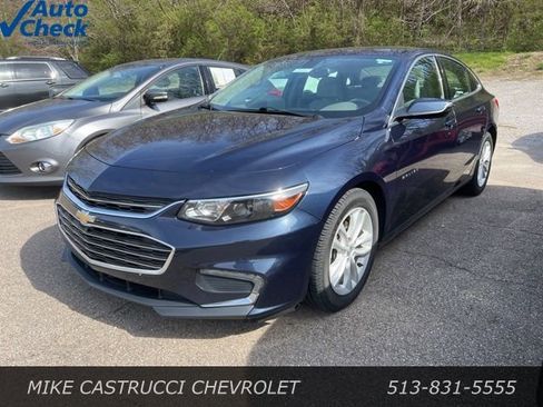 Used 2017 Chevrolet Malibu LT image 1