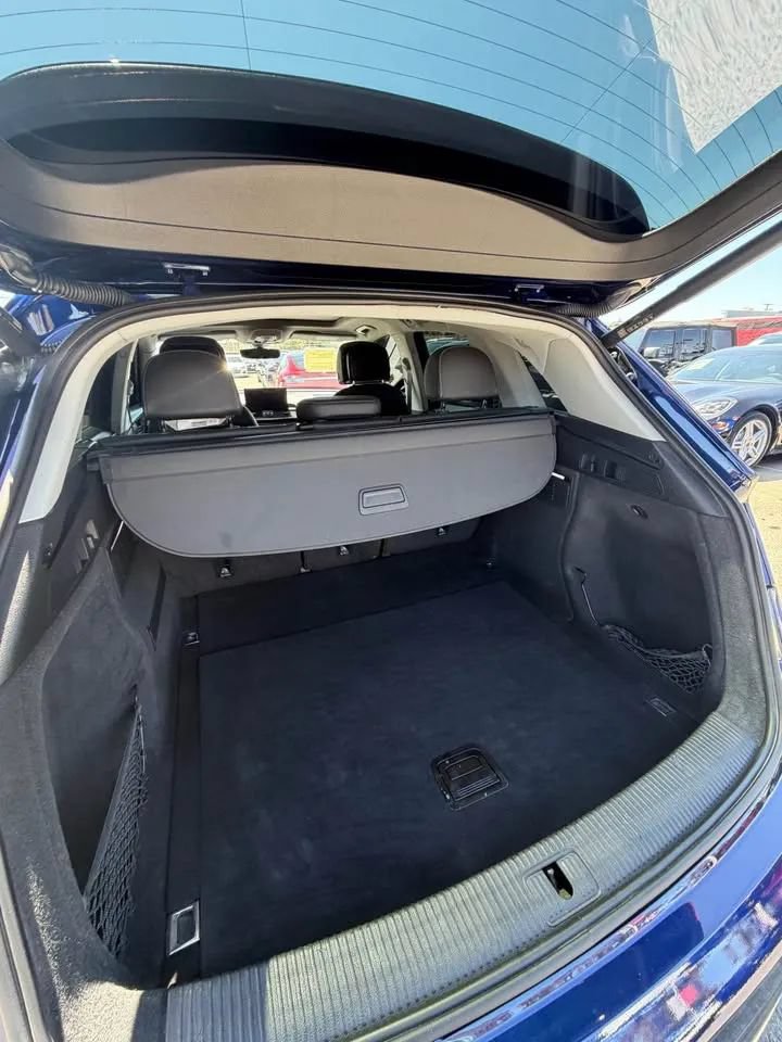 Used 2021 Audi Q5 2.0T Premium w/ Convenience Package AWD/4WD image 9
