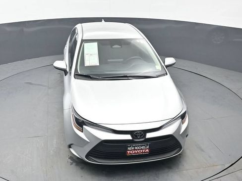 Certified 2025 Toyota Corolla LE FWD image 40
