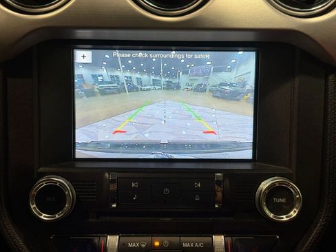 Used 2017 Ford Mustang Premium image 28